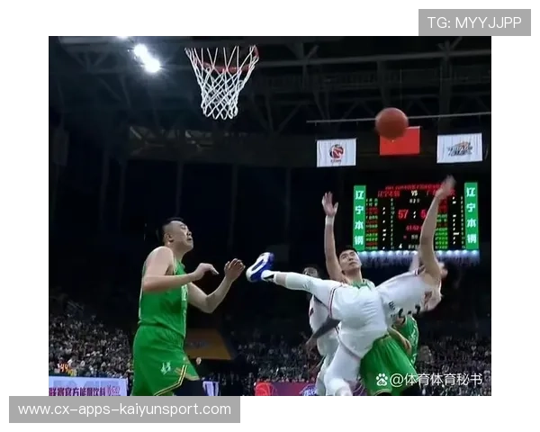 CBA广东周琦空中对决终场头球补射 CBA广东周琦空中对决终场头球补射