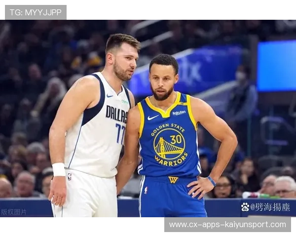 东契奇单挑连续取分,独行侠再掀全场高潮 东契奇单挑连续取分,独行侠再掀全场高潮